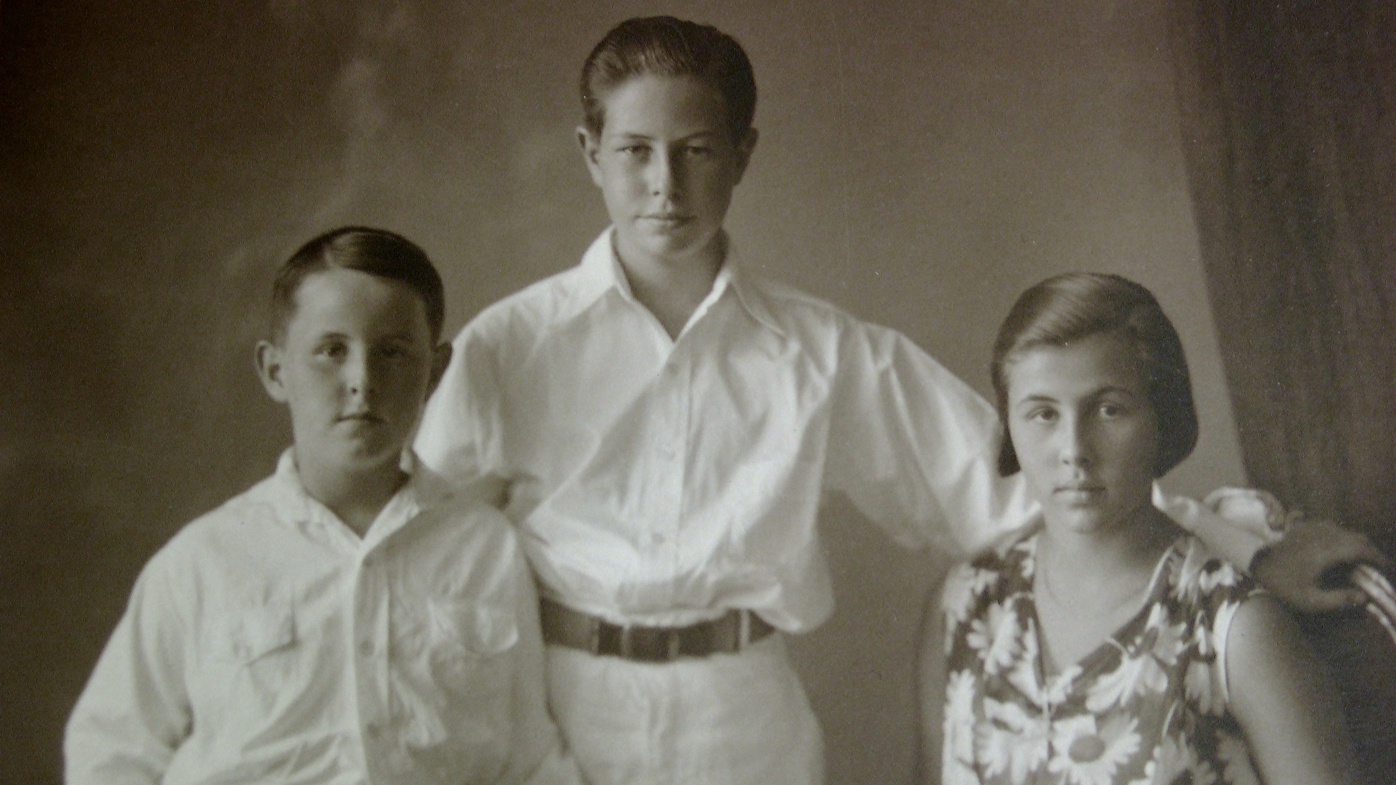 Erik's paternal Uncle Gösta, Grandfather Hugo and Aunt Aina (Courtesy, Erik Elkan)