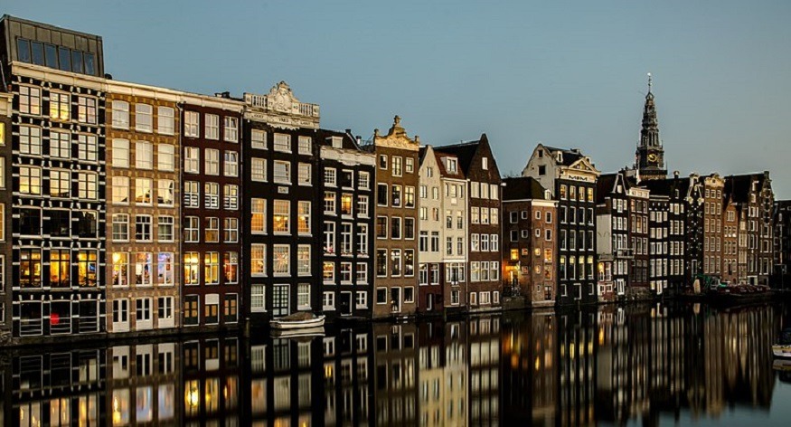 Win Tickets to MyHeritage LIVE, Including a Free Stay at the Iconic Hilton Amsterdam