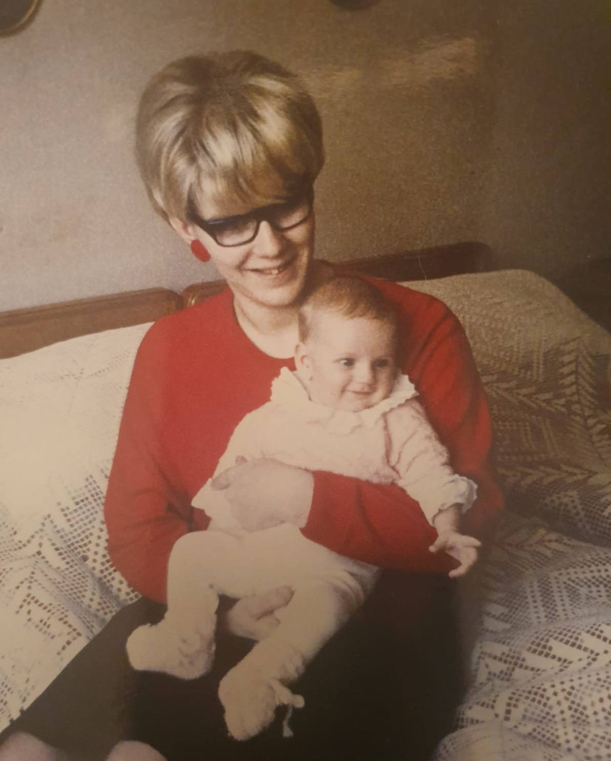 Erna as a baby, with her mother
