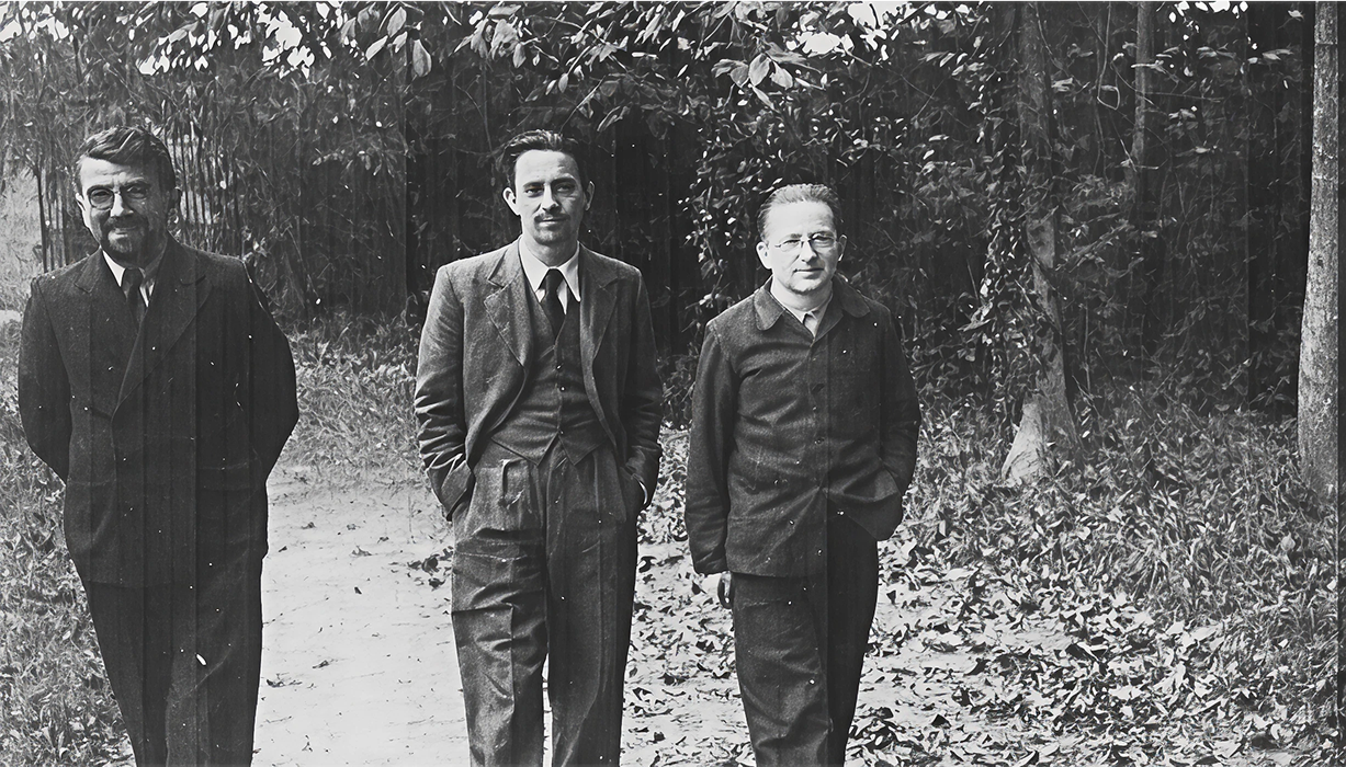 Henryk Zygalski on the right, Jerzy Różycki and Marian Rejewski in the Bruno center near Paris, 1940. Photo enhanced and colorized by MyHeritage