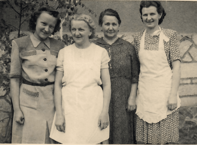 Květoslava Bechyňová (born Štiková) and her mother Julie Tichá (born Štiková) with two friends, around 1948