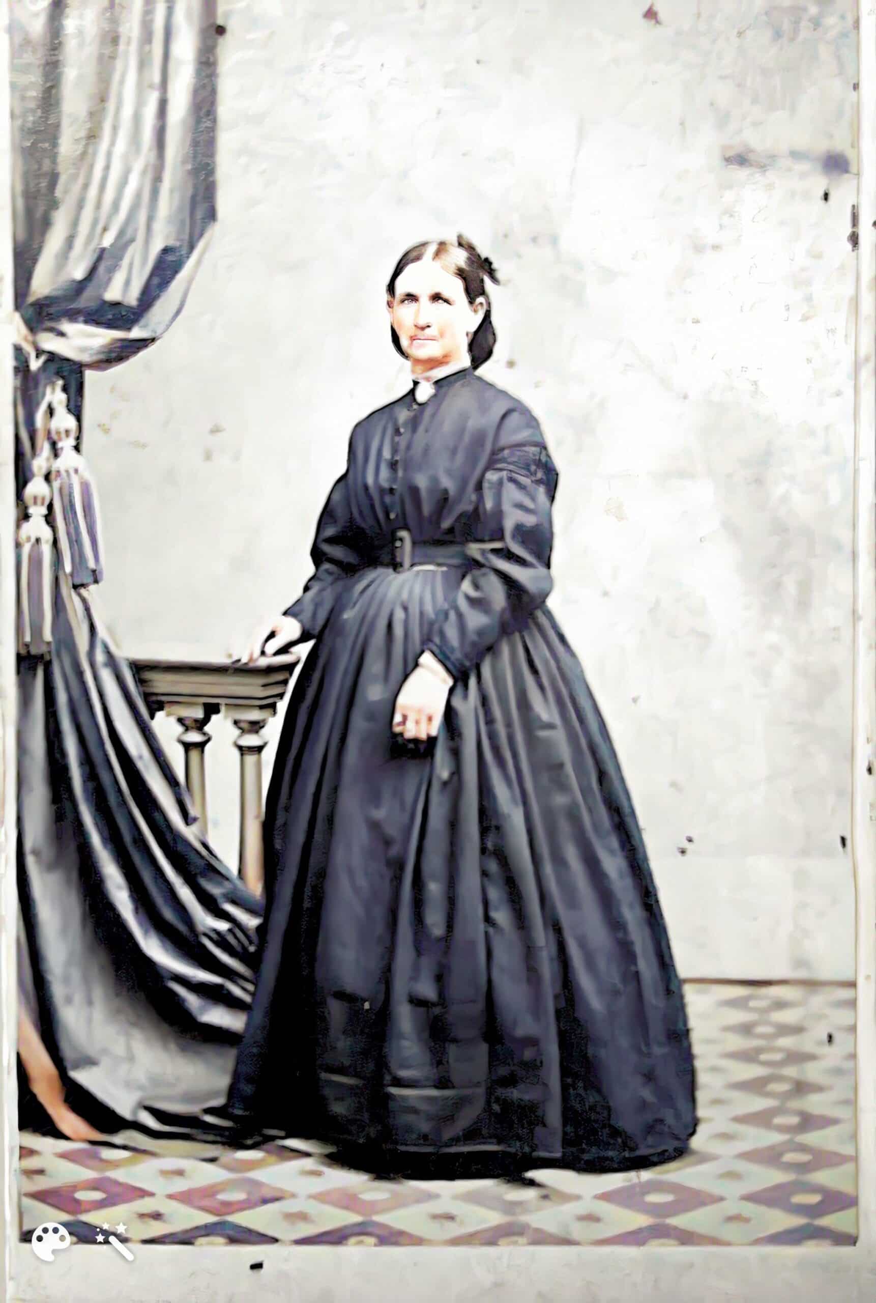 L'arrière-arrière-grand-mère de Sandy, Margaret. Carte de visite de 1869. Née Miller, elle s'est mariée 3 fois. Photo améliorée et colorisée par MyHeritage.