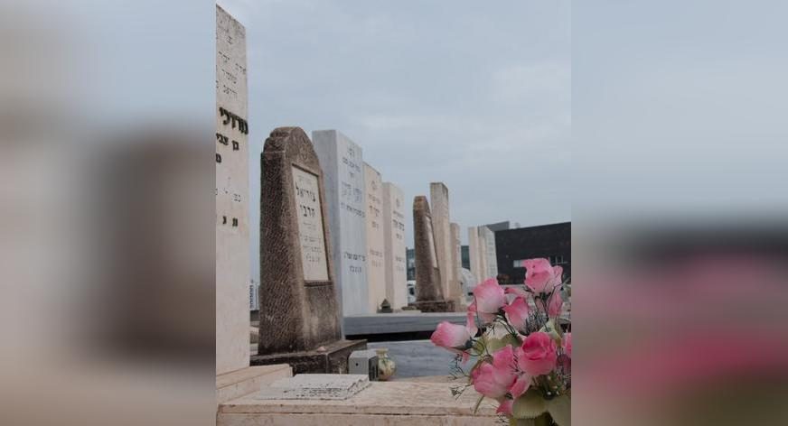 Webinar: Discover family history through gravestones