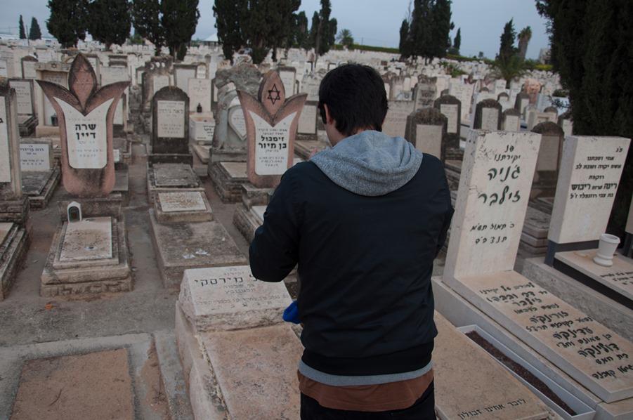 Some interesting gravestones that we photographed in the Segula Cemetery in Petah Tikva, Israel.